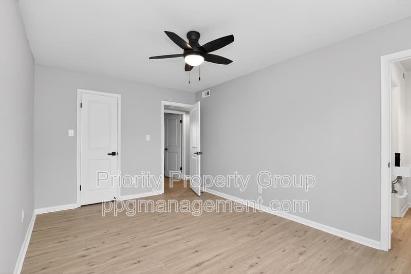 Charlotte Condo: 4601 Coronado Drive Apt B