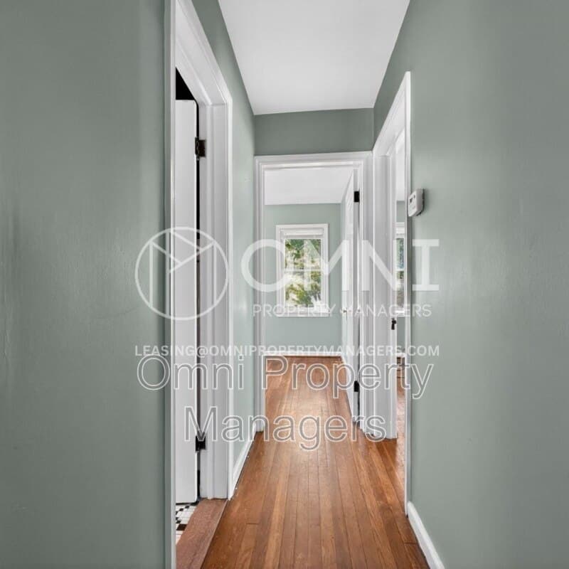Detroit House: 11529 Roxbury St