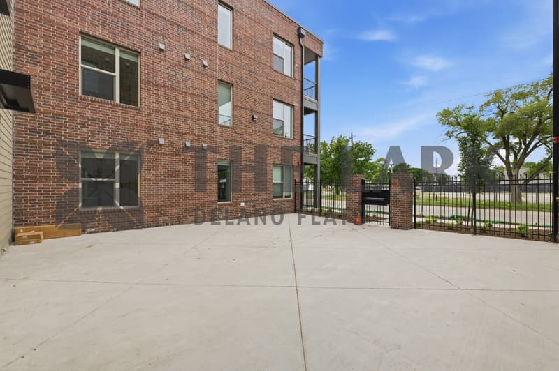 Wichita Condo: 721 West Maple Street Bldg 1000 Apt 312 - 1