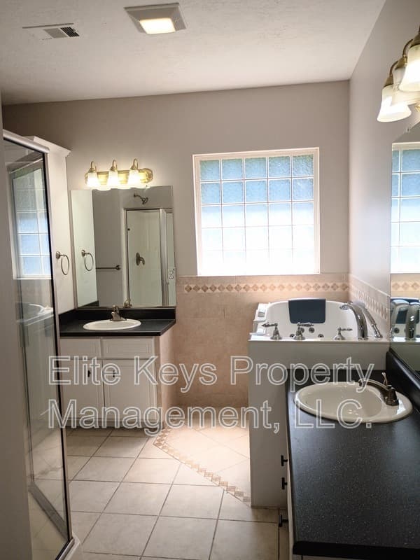 Augusta House: 814 11TH Street