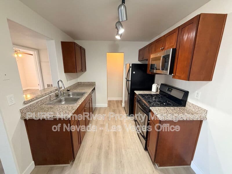 Henderson Condo: 2120 Ramrod Ave