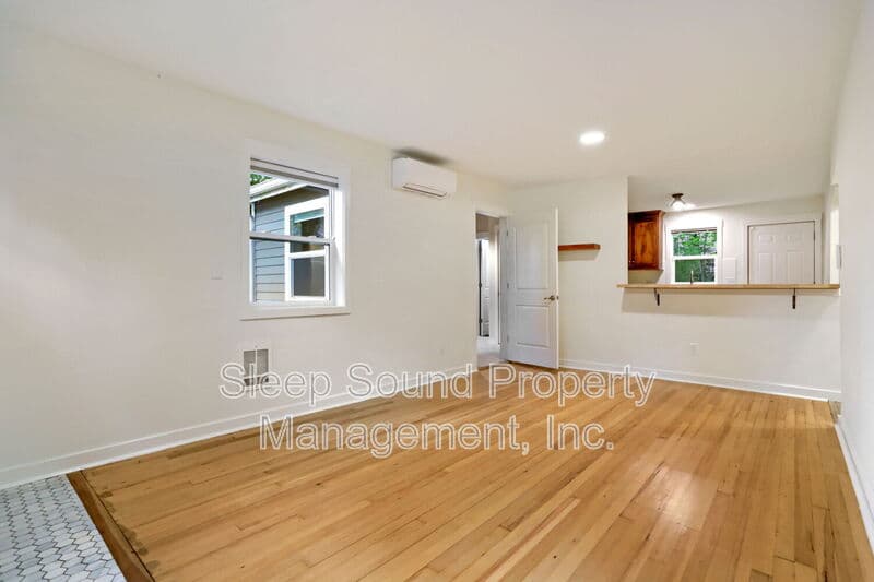 Portland House: 1802 SW Evans St