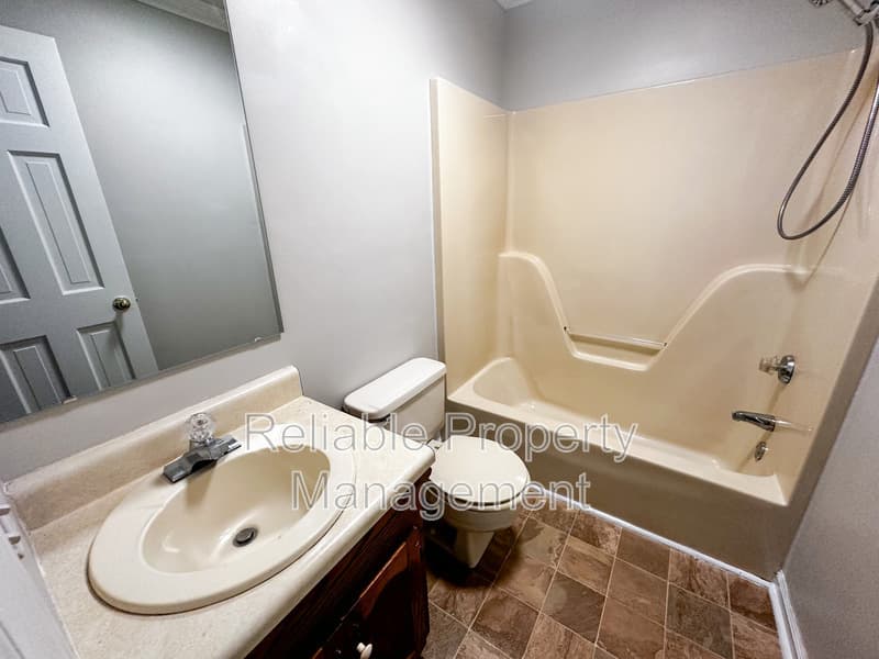 Smithfield Townhome: 61 S Sussex Drive
