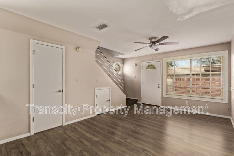 Mesa House: 2301 E University Dr