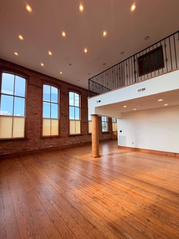 Prosperity Condo: 106 Grace Street - 1