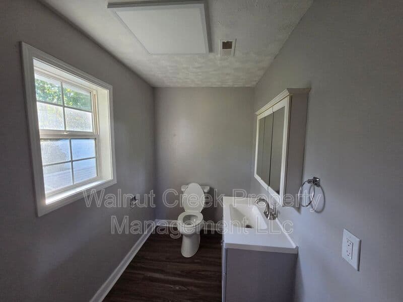 Elyria Condo: 41547 Elmwood St