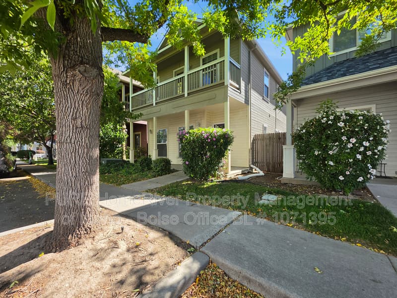 Boise House: 419 W Hale St