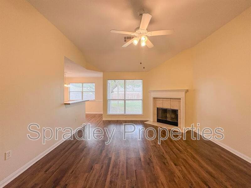 Temple House: 2720 Crestwood Ct