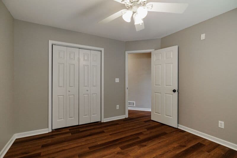 Athens House: 195 Bedford Drive