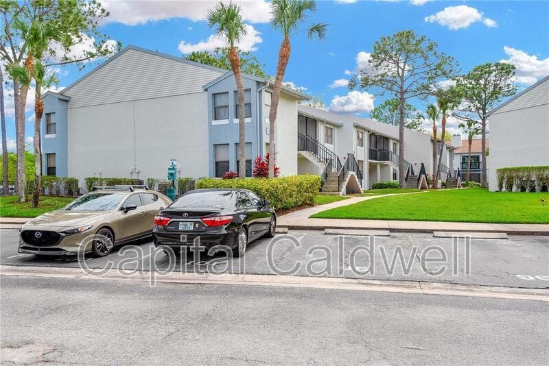 Clearwater Condo: 1900 Pelican Landing Blvd