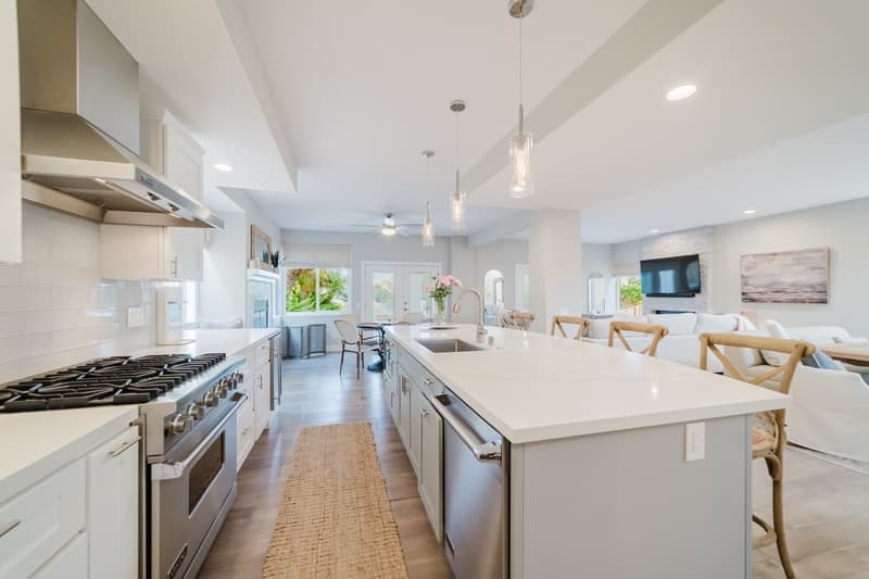 Carlsbad House: 7528 Navigator Circle