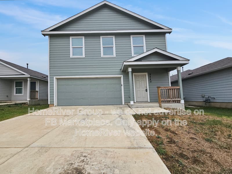 New Braunfels House: 2442 Broken Arrow