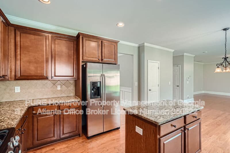 Suwanee House: 1610 Burgess Trl