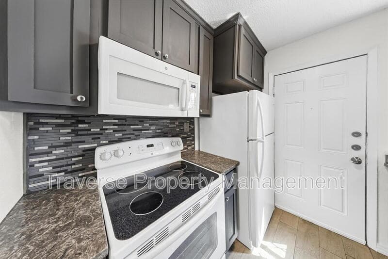Fort Worth Condo: 2641 Canberra Court
