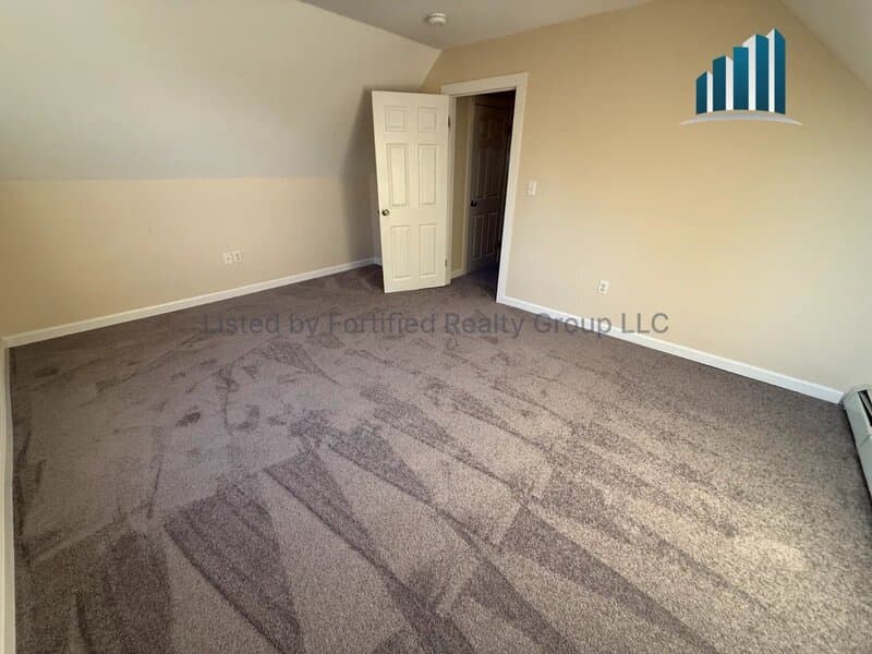 Fall River Condo: 56 Frederick St