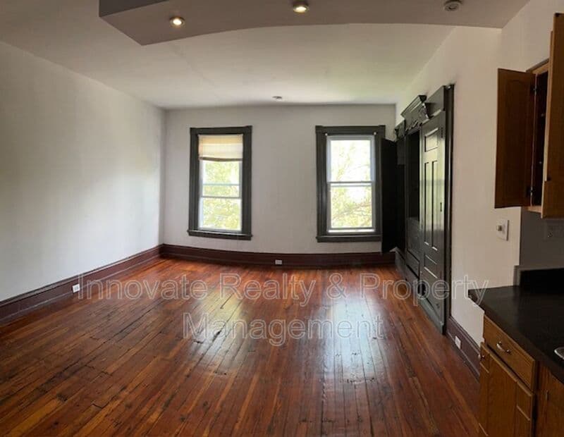Philadelphia House: 4416 Locust Ave
