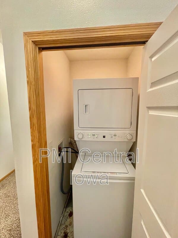 Ankeny Townhome: 1262 SE Village View Ln