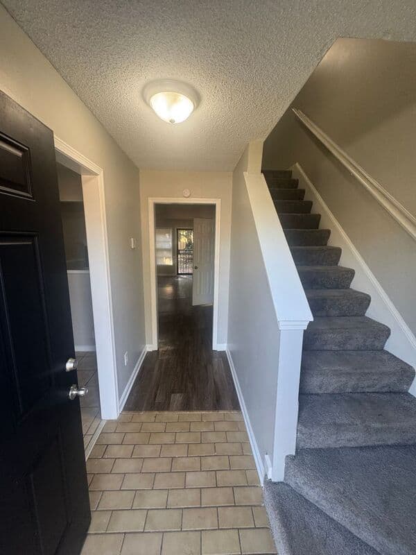 Memphis House: 6343 Kirby Downs Dr