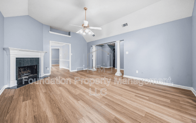 Cordova House: 1491 Appling Wood Cove South