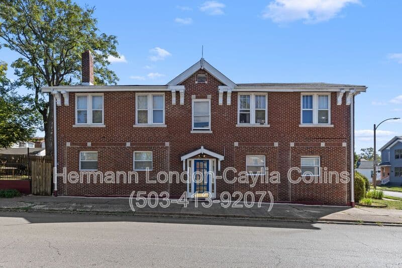 Saint Louis House: 6918 Moellenhoff Street