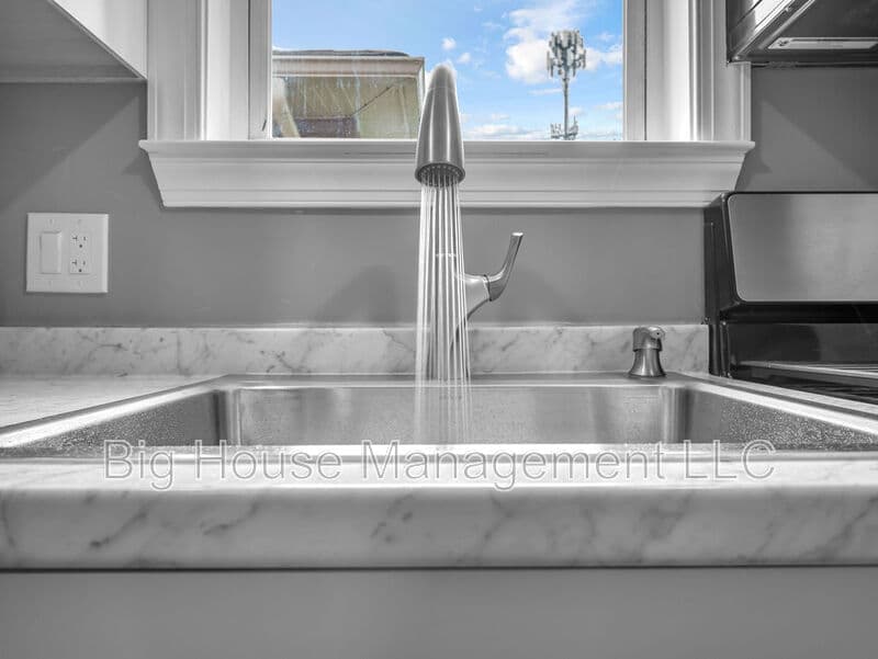 Baltimore Condo: 4806 Liberty Heights Ave
