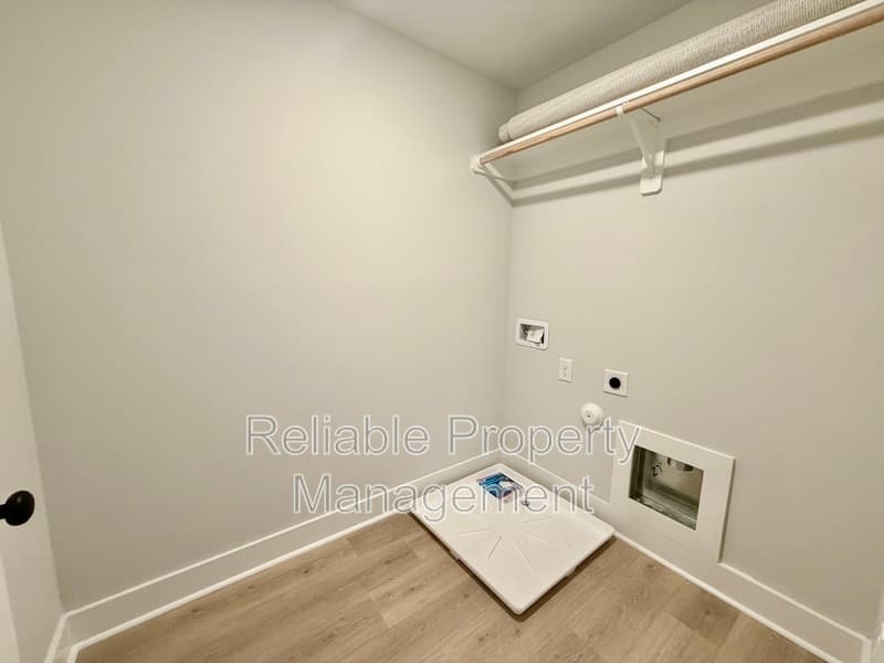 Wilson Mills Townhome: 100 Parker St