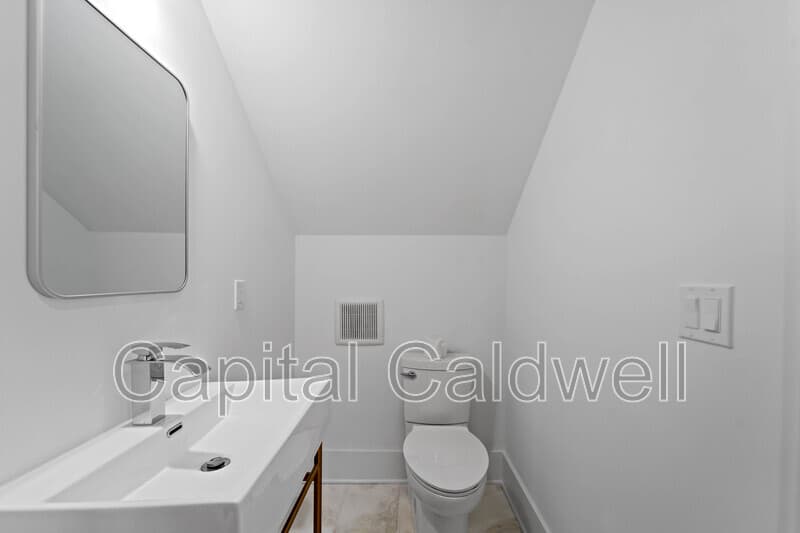 Sarasota House: 2345 Bahia Vista St