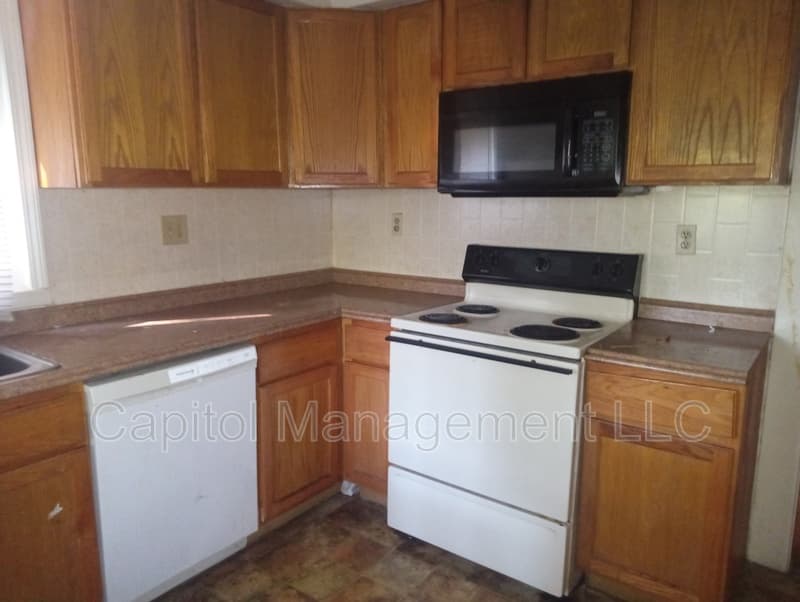Lansing Condo: 1016 North Capitol Avenue