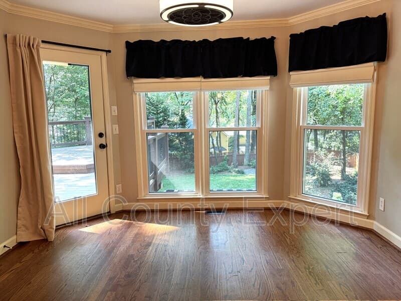 Roswell House: 11820 Highland Colony Drive