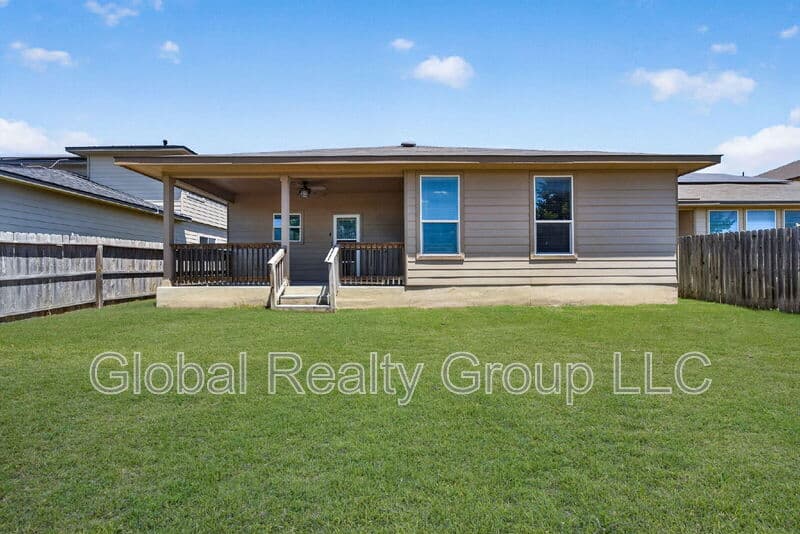 San Antonio House: 14918 Goldfinch Wy