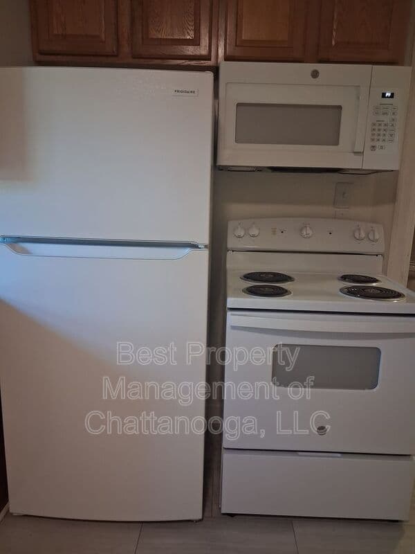 Chattanooga House: 221/223 Vreeland St