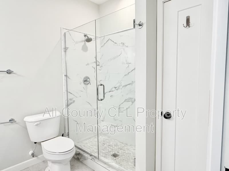 Orlando House: 2408 Corrine Drive