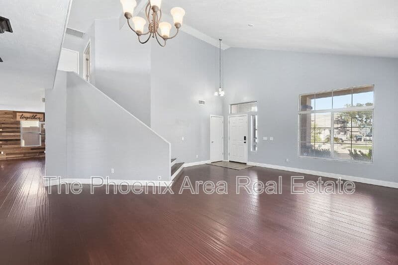San Tan Valley House: 2669 W Quick Draw Way