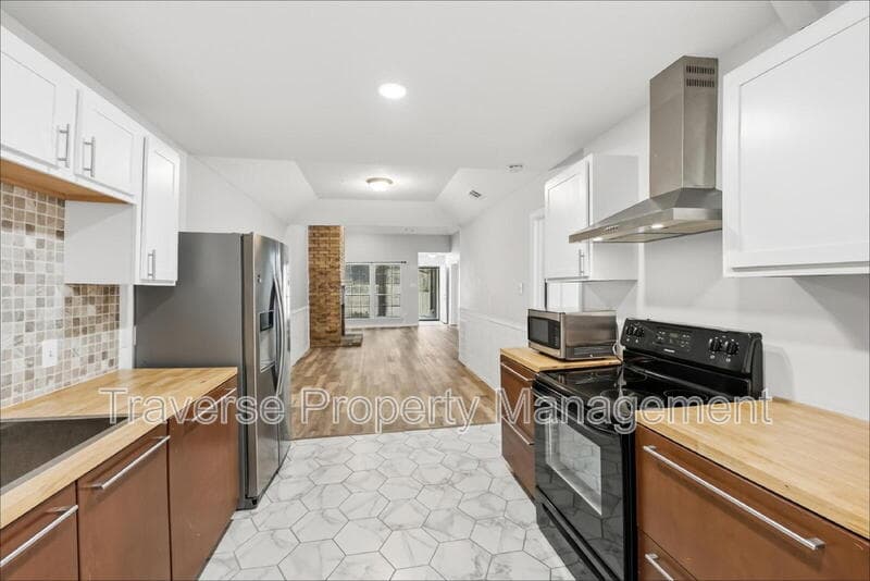 Fort Worth Condo: 7806 Laver Ct