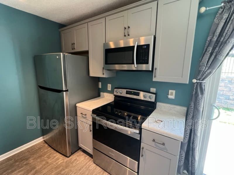 Knoxville Condo: 2119 Silverbrook Dr