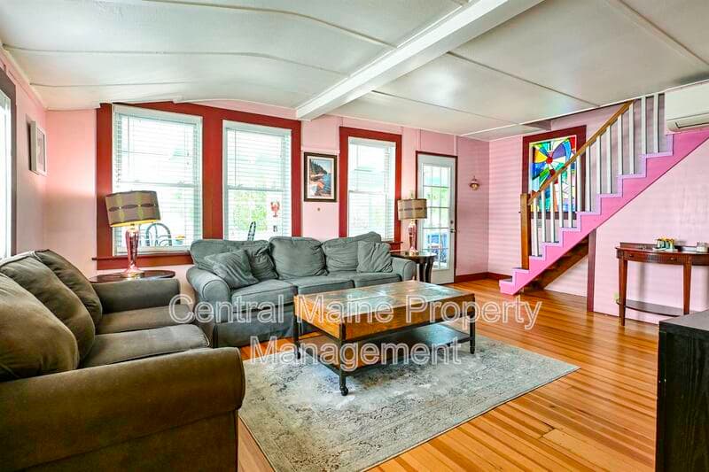 Old Orchard Beach House: 20 13th Street