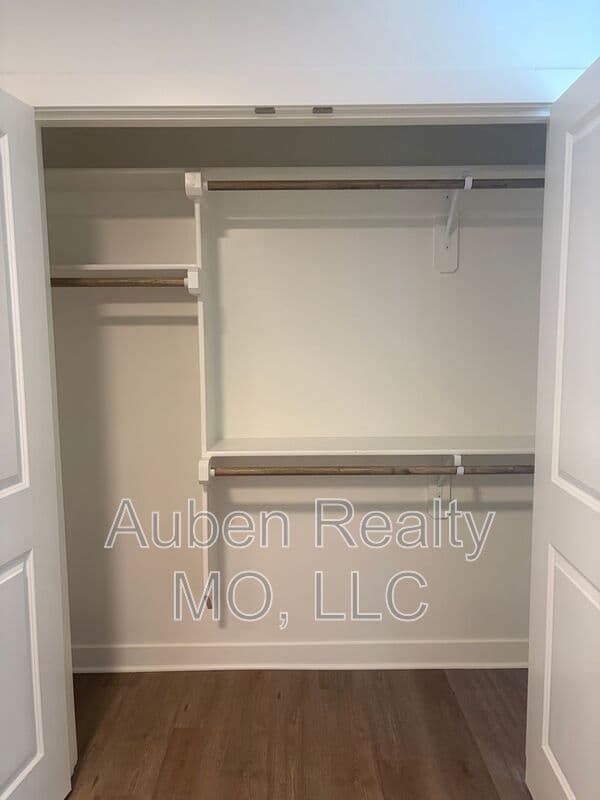 Kansas City House: 9310 N. Lenox St