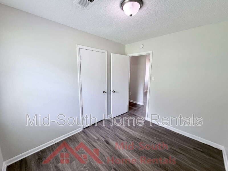 Memphis House: 3431 Rebeh Rd