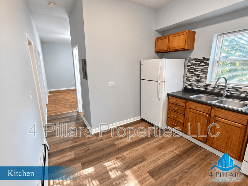 East Chicago Condo: 803 East Chicago Avenue