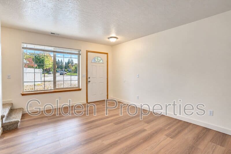 Coeur d'Alene Condo: 3401 N 4th Street