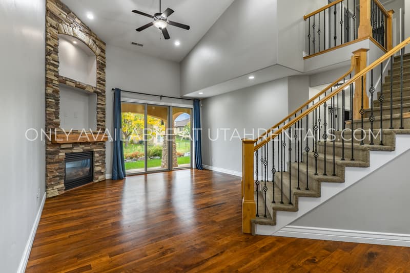 Orem House: 2032 West Golden Pond Way