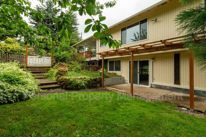 Vancouver Townhome: 3816 NE 38th Ave