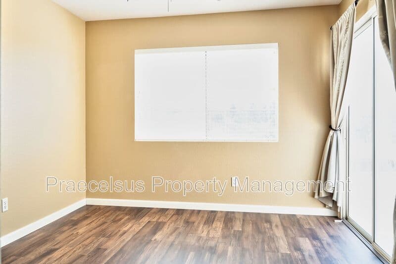 Chula Vista House: 978 Norella St
