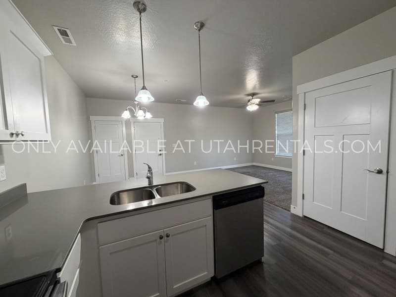 Lehi Condo: 4166 W 1850 N