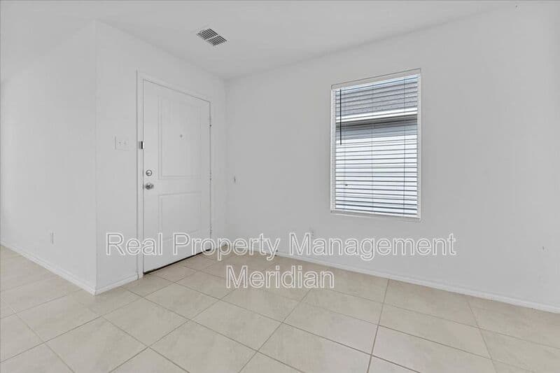 Princeton House: 211 Herman Ln