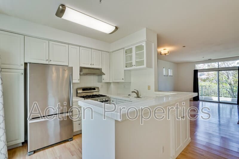 Mountain View Townhome: 146 Holly Court