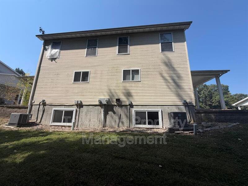 Saint Charles House: 224 Diekamp Ln