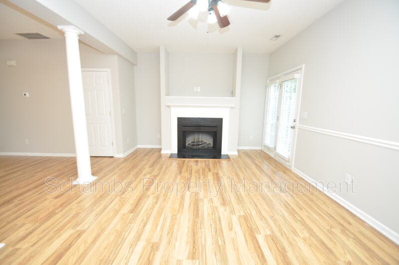 Raleigh House: 10945 Pendragon Pl