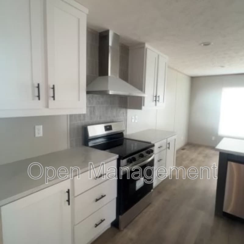 San Angelo House: 3070 Ochoco St
