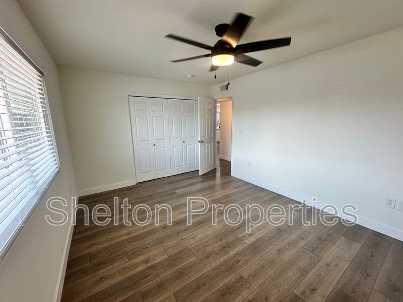 Sun City House: 10806 W Camelot Cir